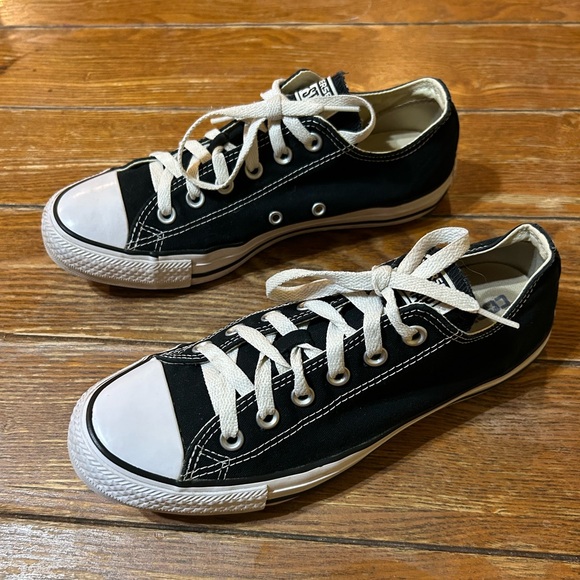 CONVERSE All Star Chuck Taylor Low Black Shoes Women's Size 9 Sneakers - Picture 1 of 7